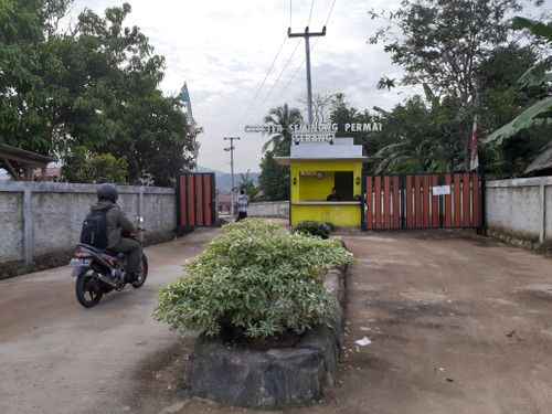 foto gerbang perumahan Cluster Seminung Permai Serang