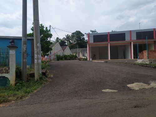 foto gerbang perumahan Bumi Cikundul Regency