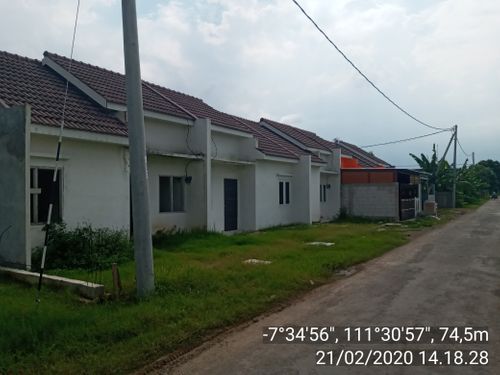foto gerbang perumahan PERUMAHAN NIRWANA LAND 1
