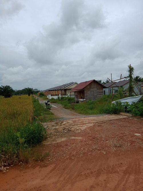 foto gerbang perumahan Madusari Residence