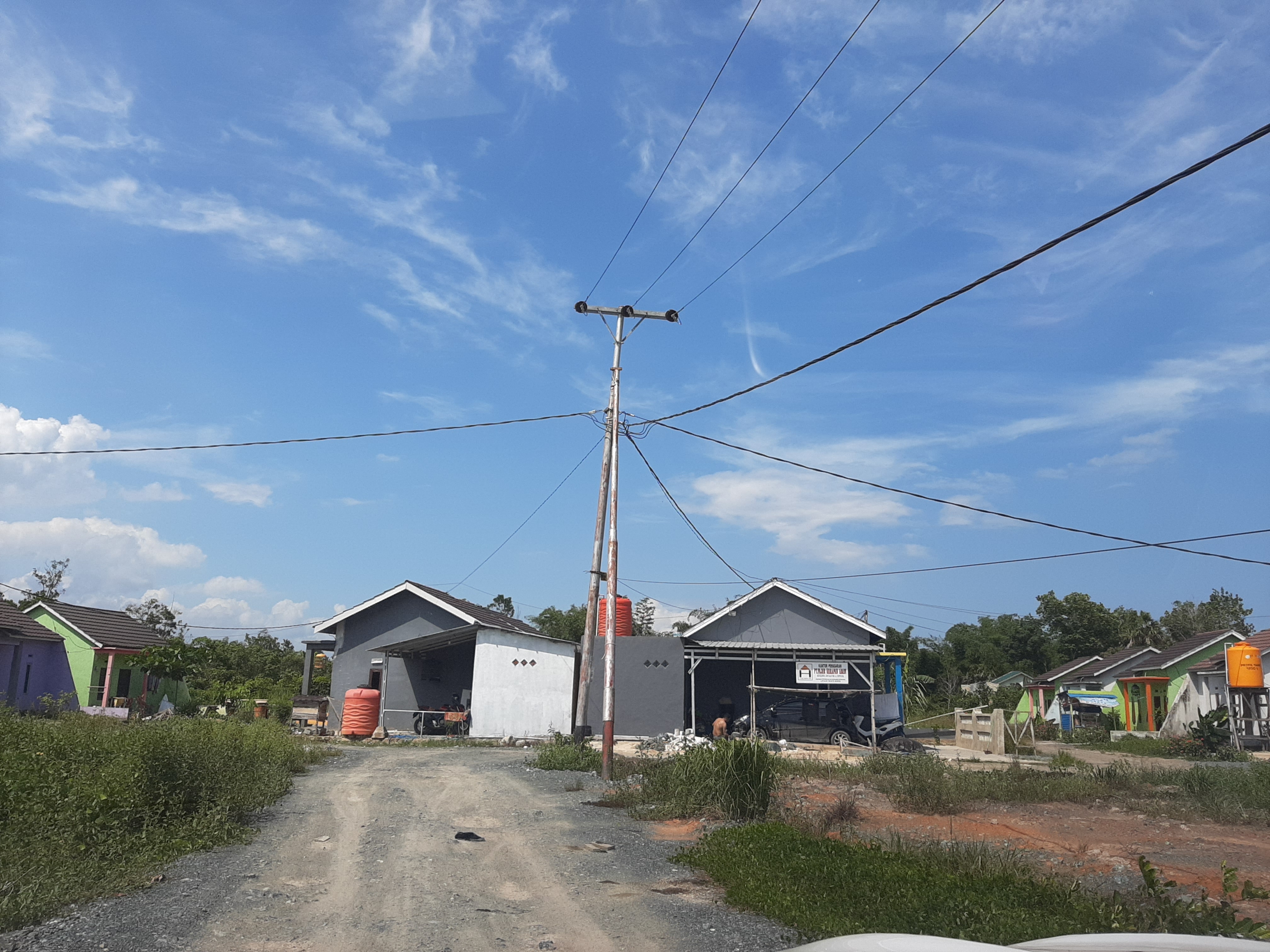 foto gerbang perumahan Griya Tanah Merah Tahap IV