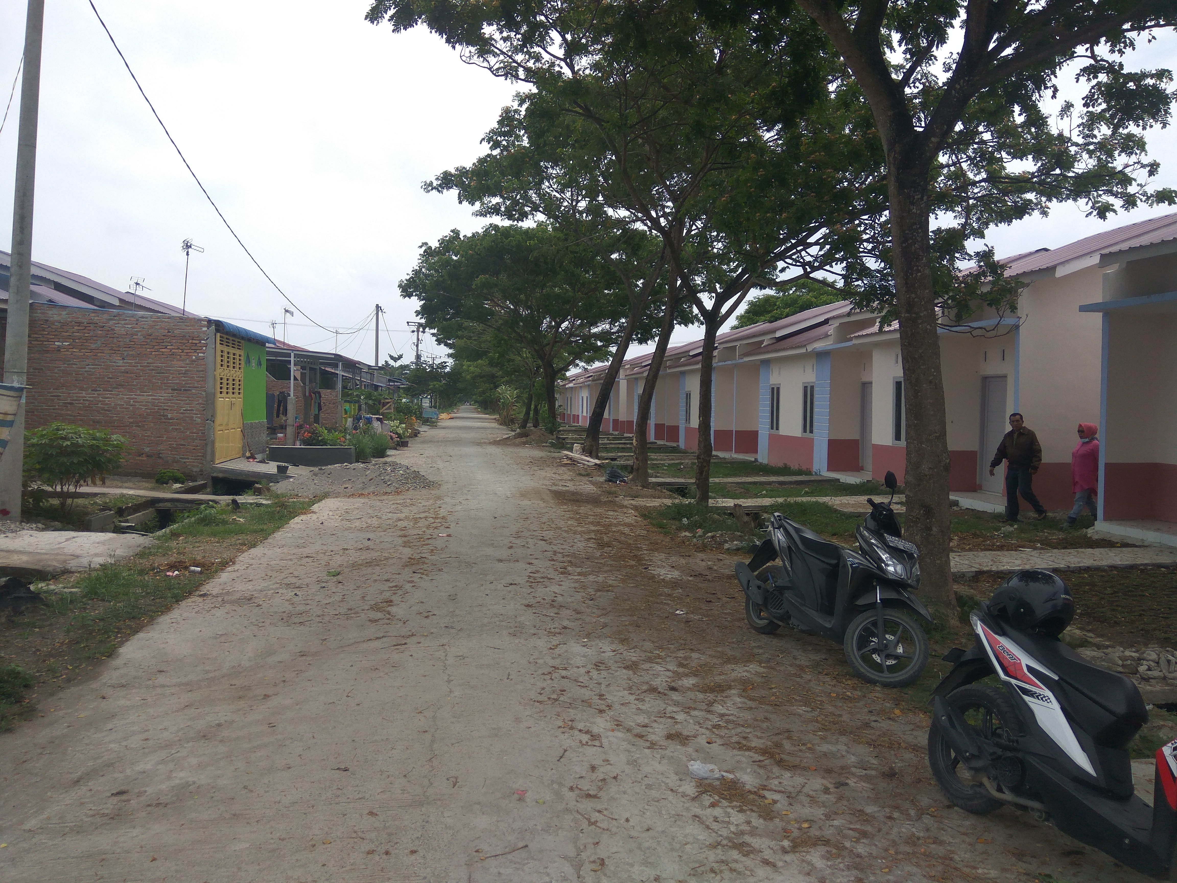 foto gerbang perumahan GRIYA MARTUBUNG 3