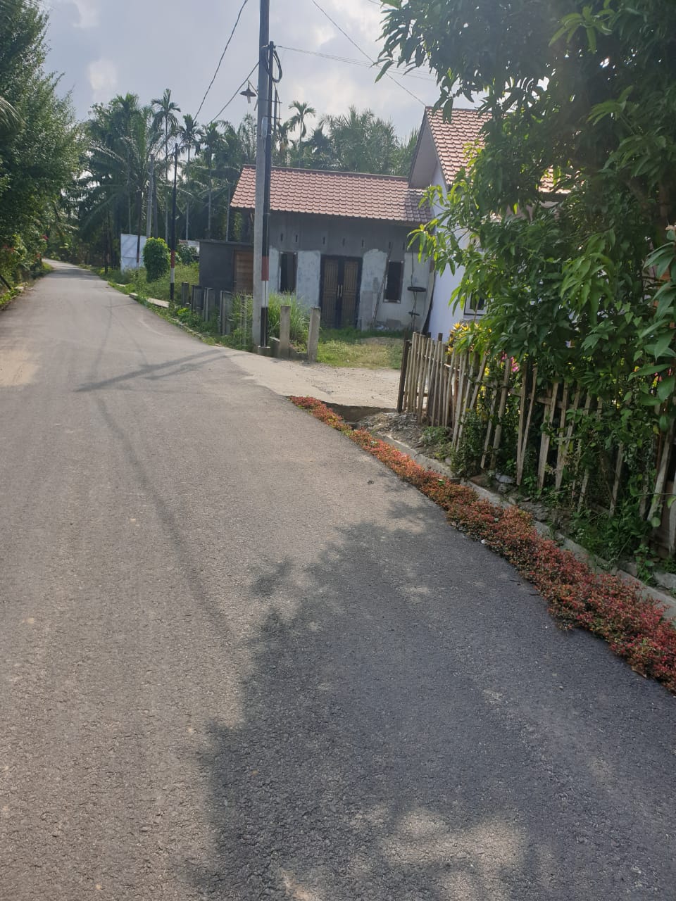 foto gerbang perumahan Air Tenang Residence