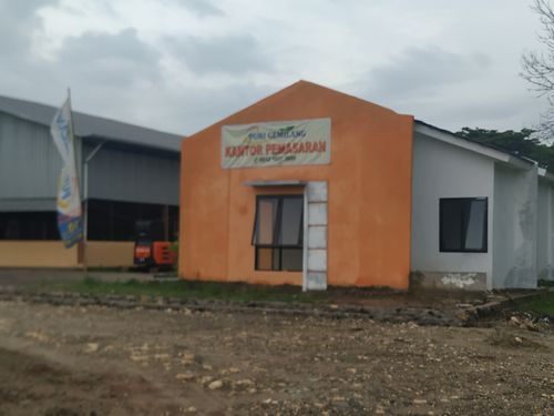foto gerbang perumahan PURI GEMILANG