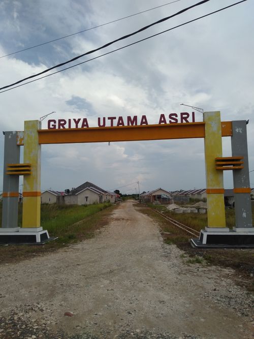 foto gerbang perumahan Griya Utama Asri