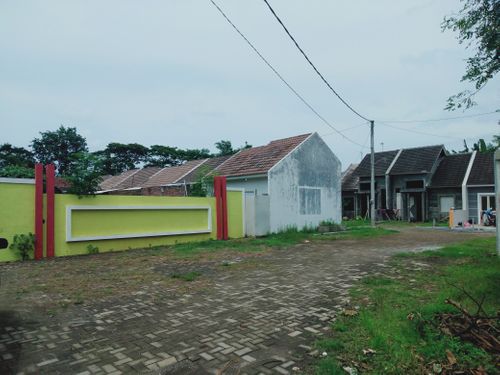 foto gerbang perumahan Rezanna Garden