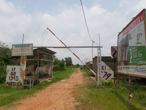 foto gerbang perumahan Griya Mulia 1