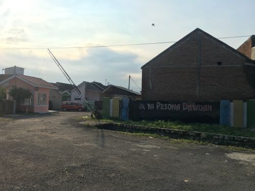 foto gerbang perumahan GRIYA PESONA DAWUAN