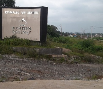 foto gerbang perumahan Perumahan Bumi Ketos Regency