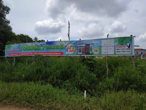 foto gerbang perumahan YOLZIDA PESONA 5