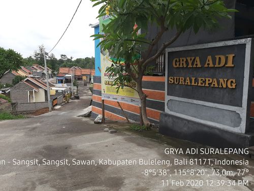 foto gerbang perumahan GRYA ADI SURALEPANG