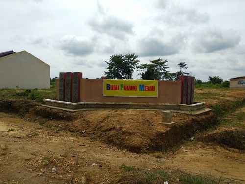 foto gerbang perumahan BUMI PINANG MERAH