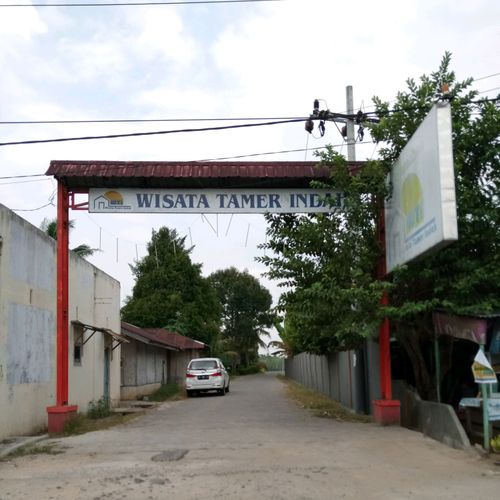 foto gerbang perumahan WISATA TAMER INDAH