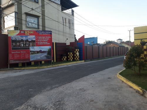 foto gerbang perumahan PERUMAHAN ARETHA REGENCY