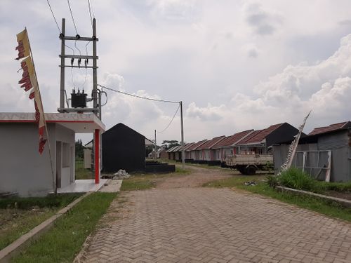 foto gerbang perumahan MUSTIKA PRISMA LAND