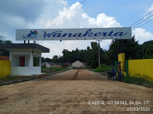 foto gerbang perumahan Wanakerta Residences