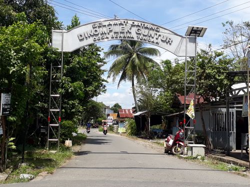 foto gerbang perumahan Perumahan Guntur Permai