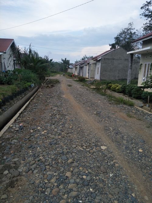 foto gerbang perumahan RATU INTAN PERMAI