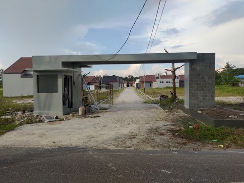 foto gerbang perumahan Summer Residence