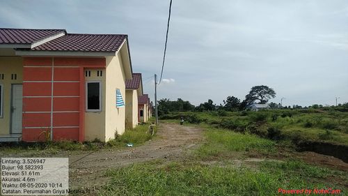 foto gerbang perumahan GRIYA  MUTIARA  3