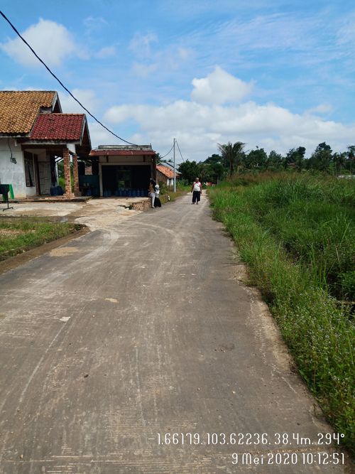 foto gerbang perumahan Amira land