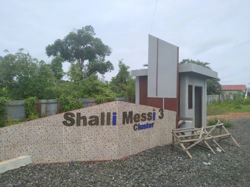 foto gerbang perumahan SHALLI MESSI CLUSTER 3