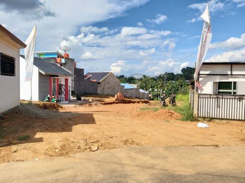 foto gerbang perumahan Surya Residence Kota Baru