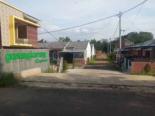 foto gerbang perumahan GUNUNG KARUNG REGENCY