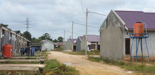 foto gerbang perumahan SPP Ranomeeto Regency VI