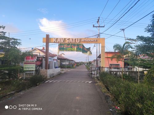 foto gerbang perumahan Kav Satu Residence
