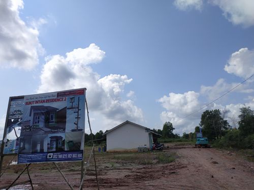 foto gerbang perumahan BUKIT INTAN RESIDENCE 2