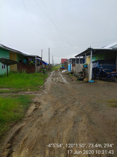 foto gerbang perumahan Sutera Indah Sengkang