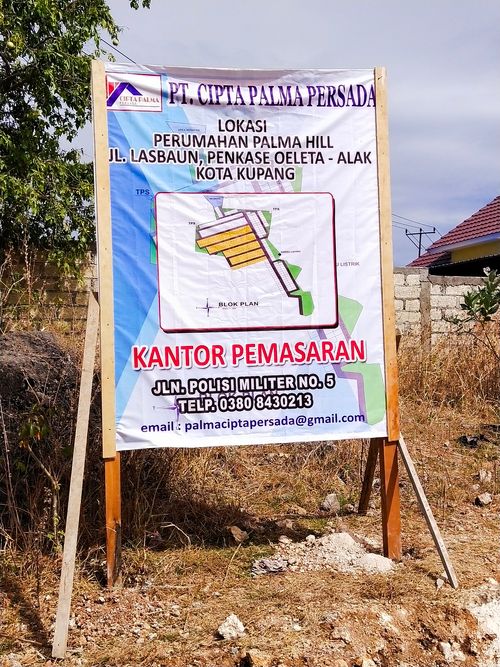 foto gerbang perumahan Palma Hill