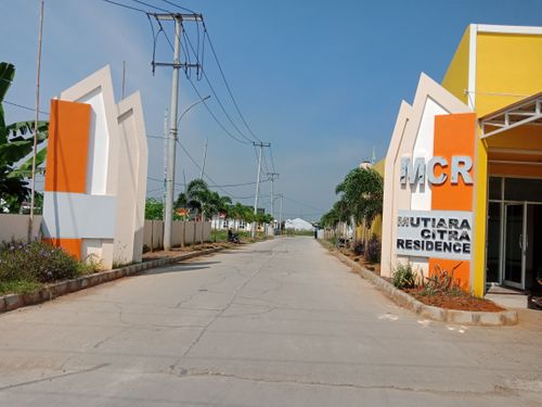 foto gerbang perumahan MUTIARA CITRA RESIDENCE