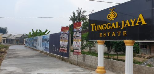foto gerbang perumahan Tunggal Jaya Estate