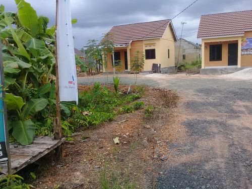 foto gerbang perumahan PERUMAHAN PESONA LIANGANGGANG PERMAI