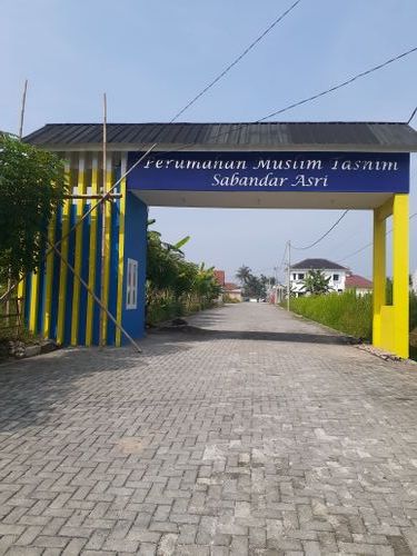foto gerbang perumahan Tasnim sabandar asri