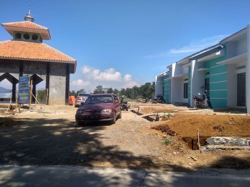 foto gerbang perumahan Puncak Manis Gekbrong