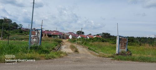 foto gerbang perumahan Graha Bumi Emass