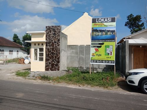 foto gerbang perumahan Puri Kencana 3