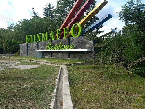 foto gerbang perumahan Biinmaffo Residence Kefamenanu