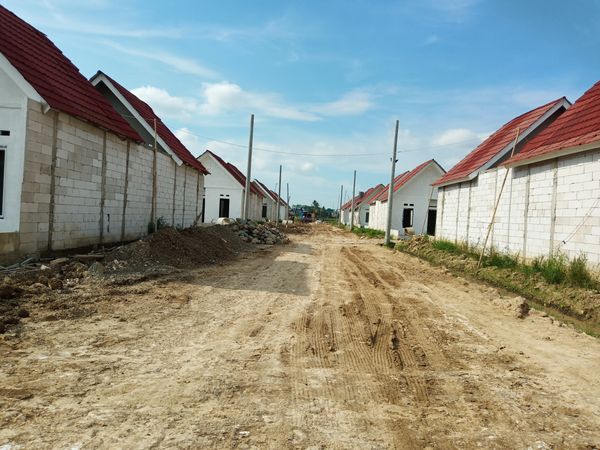 foto gerbang perumahan VINEWOOD BABELAN 3