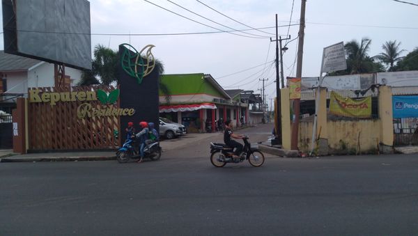 foto gerbang perumahan Kepuren Residence 4