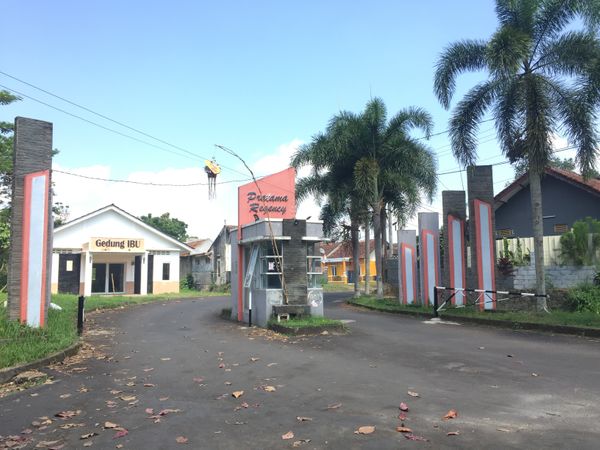 foto gerbang perumahan Pratama Regency