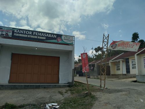 foto gerbang perumahan Situgede Madani (MBR)