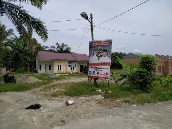 foto gerbang perumahan Graha Mutiara