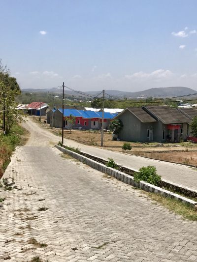 foto gerbang perumahan BUKIT MUTIARA INDAH