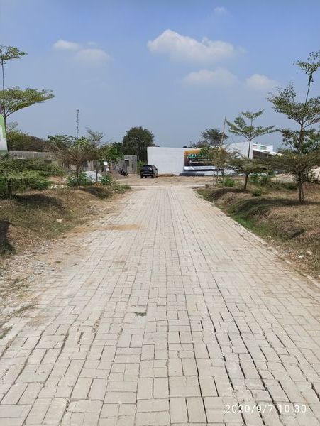 foto gerbang perumahan Klari Indah Permata 2