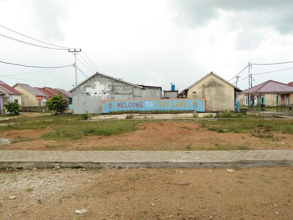 foto gerbang perumahan FEBY LAND