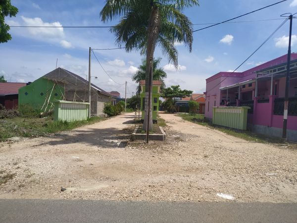 foto gerbang perumahan GRIYA UTAMA TRIKORA 5